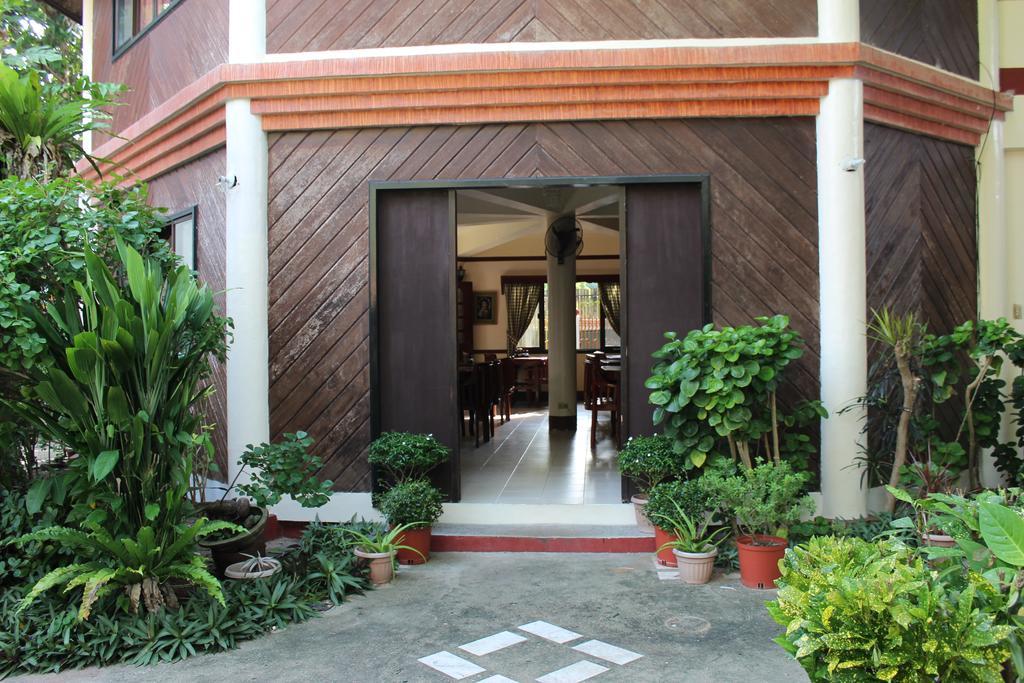 Tonglen Beach Resort Balabag  Buitenkant foto