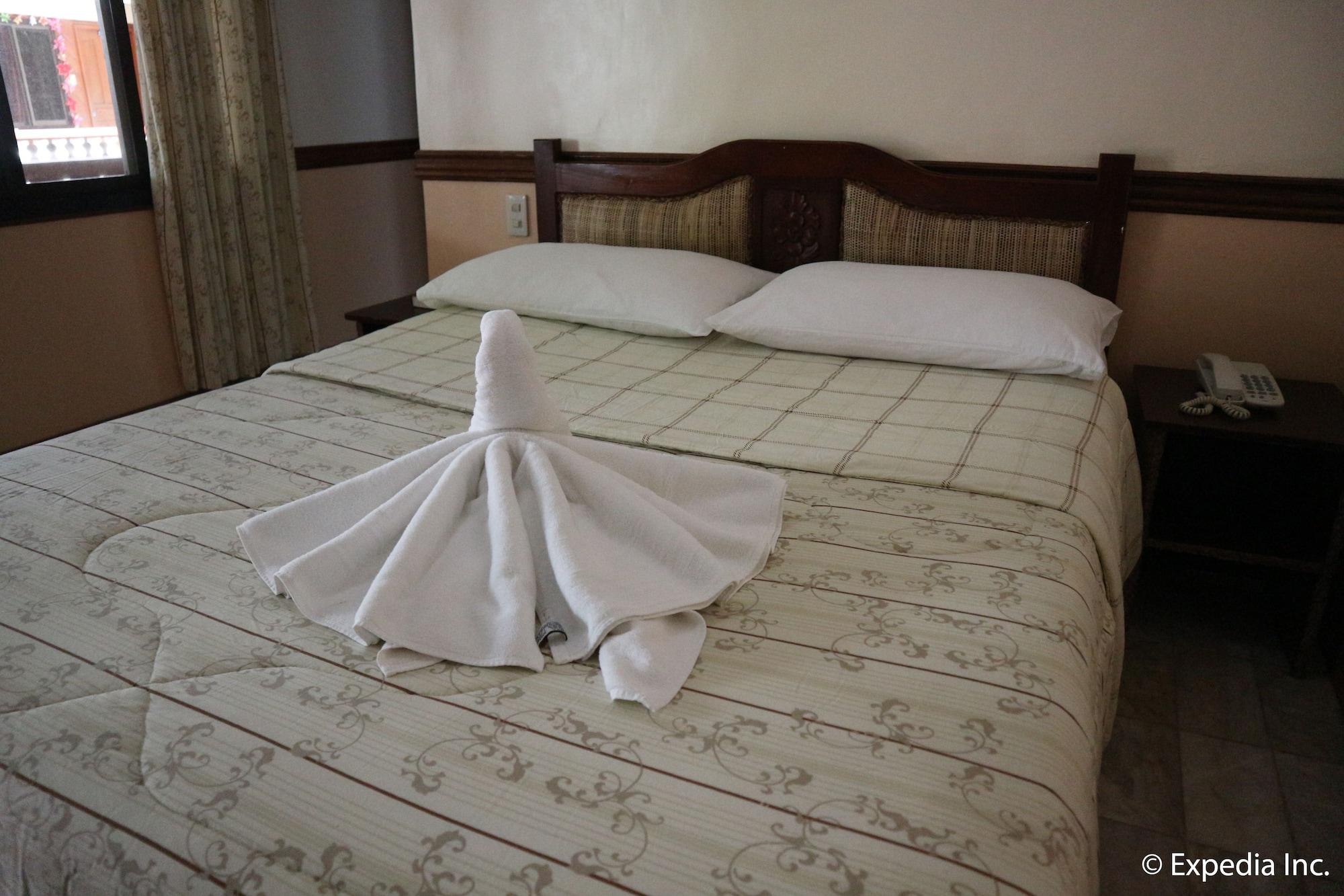 Tonglen Beach Resort Balabag  Buitenkant foto