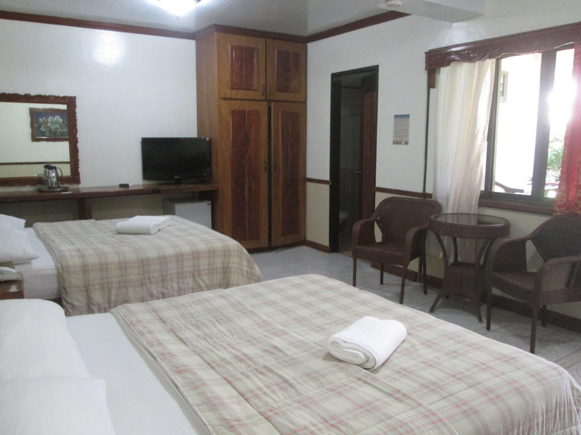 Tonglen Beach Resort Balabag  Buitenkant foto
