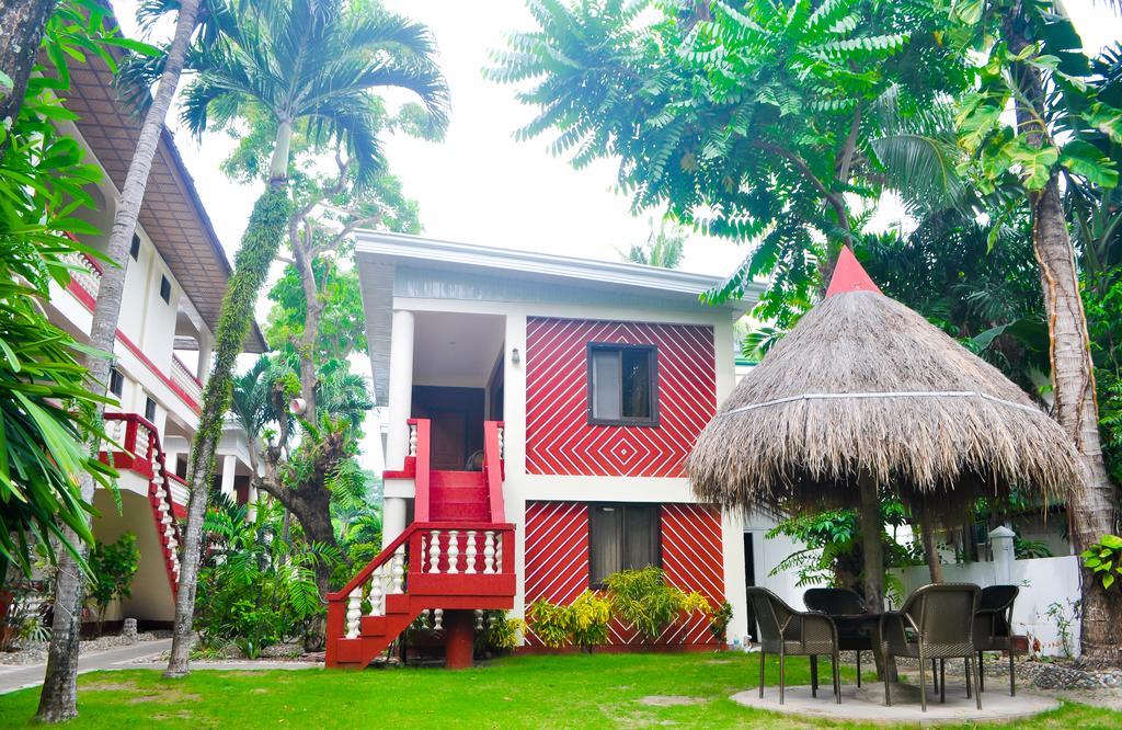 Tonglen Beach Resort Balabag  Buitenkant foto