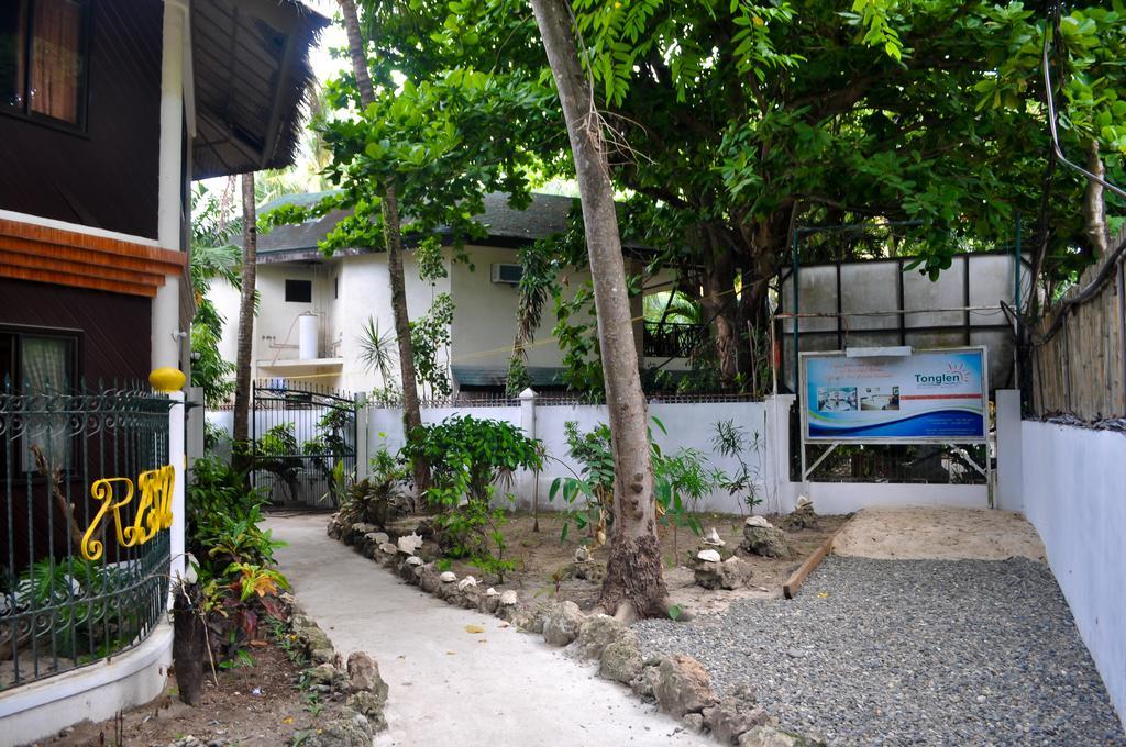 Tonglen Beach Resort Balabag  Buitenkant foto