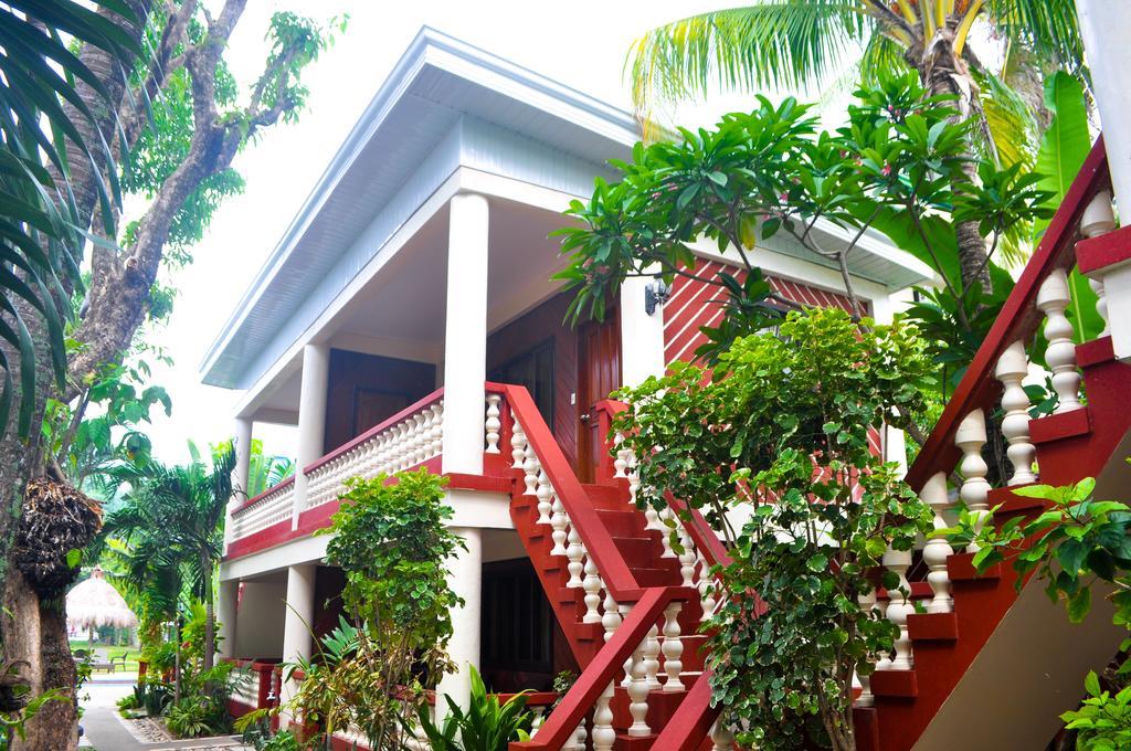 Tonglen Beach Resort Balabag  Buitenkant foto