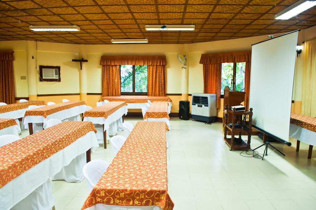 Tonglen Beach Resort Balabag  Buitenkant foto