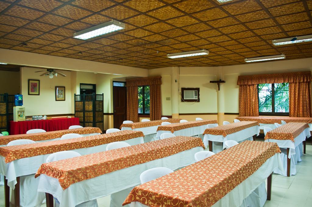 Tonglen Beach Resort Balabag  Buitenkant foto