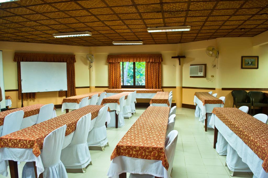 Tonglen Beach Resort Balabag  Buitenkant foto