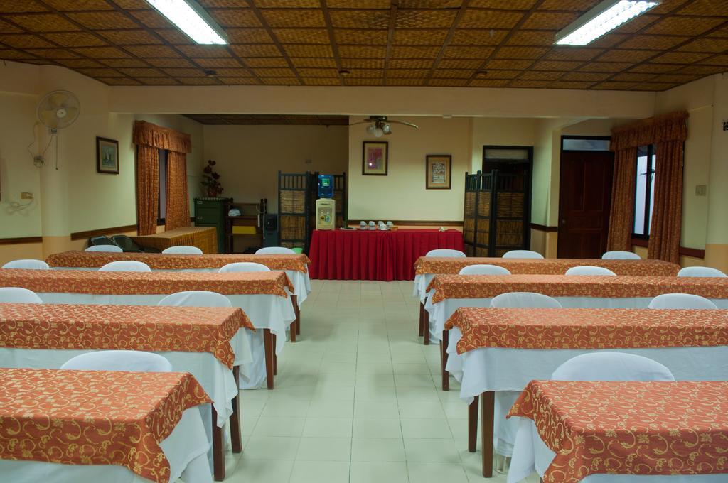 Tonglen Beach Resort Balabag  Buitenkant foto