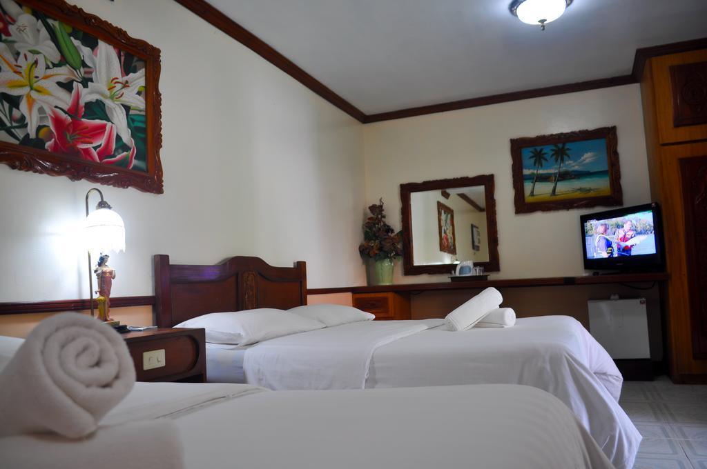 Tonglen Beach Resort Balabag  Buitenkant foto