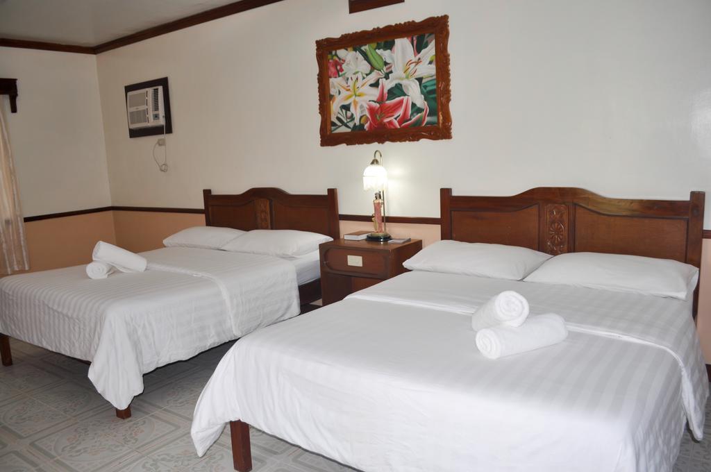 Tonglen Beach Resort Balabag  Buitenkant foto