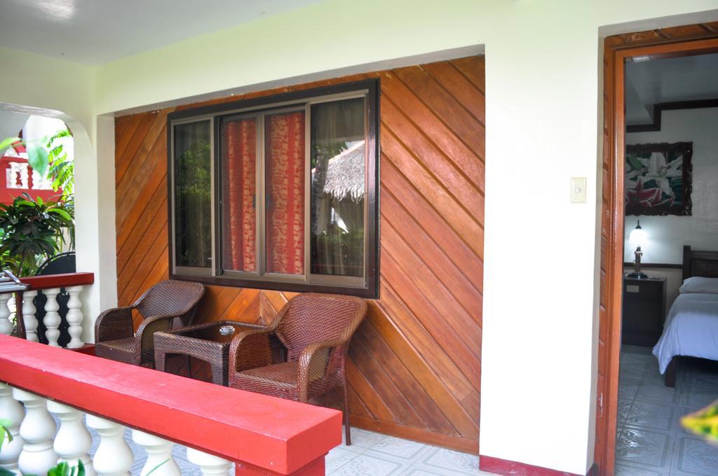 Tonglen Beach Resort Balabag  Buitenkant foto