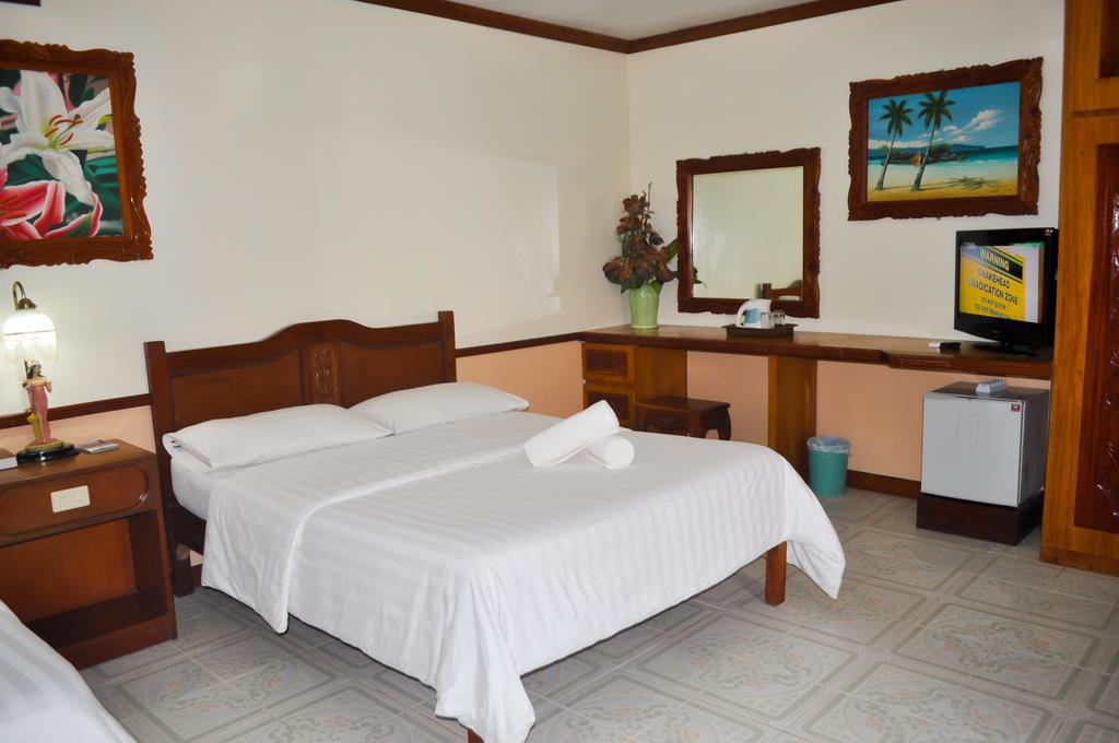 Tonglen Beach Resort Balabag  Buitenkant foto