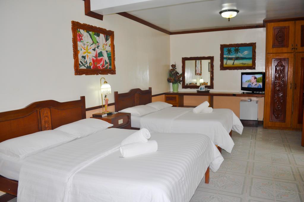 Tonglen Beach Resort Balabag  Buitenkant foto