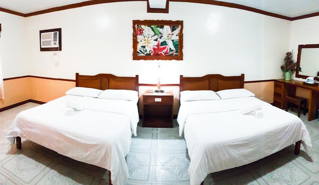 Tonglen Beach Resort Balabag  Buitenkant foto